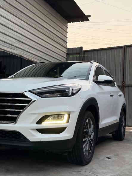 سلام عليكم توسان خليجي للبيع موديل 2021 شكل العشرين فول مواصفات 1/1
بنوراما 
بصمه 
دخول ذكي 
صندوق كهربائي 
خمس عدسات 
بك لايت لد 
تحكم مقود جهتين 
شركه الكاصد
كشنات امامي كهرباء
 ماشيه 67 الف بيه طخه بل جاملغ الامامي الايسر موضح بل صوره وبيه طخه بل باب السايق مكينه وكير كفاله عامه تبريد ثلج مكاني بغداد ام الكبر والغزلان سعره225 وبيه مجال بسيط ***********
