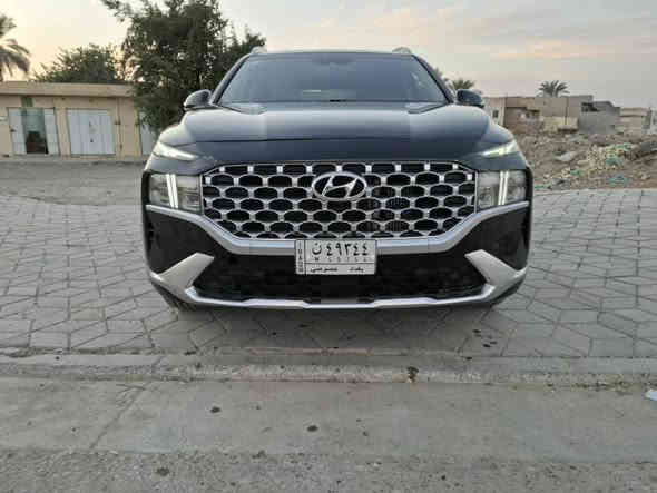 هيونداي سنتافي ليميتيد .2023
HYUNDAI SANTA FE LIMITED 
سنتافي  لمتد فول ١/١ رقم بغداد بأسمي
 بنزين حجم المحرك ٢٥٠٠ سي سي وارد امريكي ضررها بنيد وجاملغ ايمن ومكفوله شواصي ولغود وشغاله من امريكا ماشية ٤١ الف 
رقم الهاتف *********** // ***********
السعر ٢٢٥  
المواصفات:-
١- مفتاح ذكي بصمة + التشغيل عن بعد .
٢- نظام اوتو بارك / تقديم و ترجيع السيارة بالمفتاح الذكي والتوقف الذاتي بدون سائق
٣- كير بنظام الازار المنفصلة الاصدار الجديد ( بيانو)
٣- كير ماوس ثانوي لأوضاع القيادة / Drive Mode 
‏Comfort - Smart - Sport 
٤- نظام HTRAC الحديث 
٥- بنوراما فتحة سقف.
٦- هاند بريك بصمة 
‏٧ - Auto Hold  أوتو هولد
٨- خاصية ISOFIX   ايزو فكس قفل الاطفال
٩- نظام مانع الانزلاق
١٠ - نظام نزول المنحدرات.
١١ - نظام اطفاء المحرك (A) ذاتيا في الازدحامات لتوفير الوقود
١٢- شاشة تدعم Apple Car play و Android وبلوتوث مدمج والأوامر الصوتية
١٣- الداشبورد الكتروني بانماط متغيرة حسب وضعية القيادة
١٤- الشاشة الوسطية حجم كبير ١٢ انج مع دعم الملاحة بالخرائط GPS وبوصلة للاتجاهات
١٥- شاحن هاتف wireless
١٦-  مخارج شحن USB وتشغيل الميديا
١٧- منافذ للطاقة كهرباء 12فولت ومنفذ 110 فولت
١٨-  المرايا الجانبية قابلة للطي + نقطة عمياء + هيتر + اشارات
١٩- مرايا جانبية بخاصية الترحيب والفتح عند الاقتراب والاضاءة في الضلام
٢٠-  الصندوق كهربائي ذكي يفتح عند الاقتراب
٢١- حساسات ضغط الاطارات 
٢٢- حساسات أمامية / جانبية /خلفية
٢٣-  كامرة اضافية لتقنية منع الخروج عن المسار
٢٤- ميزة التوقف الذاتي للمركبة منعا للاصطدام عند القيادة او الرجوع
٢٥-  المركبة تعيد نفسها للمسار الصحيح عند عدم الانتباه
٢٦- لايت زينون رباعي العدسات بتقنية High Beam الانارة الذكية + LED  نهاري 
٢٧- بك لايت LED مميز مدعوم بتقنية ضد الضباب لاوضح رؤية للمركبة
٢٨- خاصية دعم الكاميرات عند تشغيل الإشارة الجانبية لرؤية الزوايا العمياء
٢٩- كاميرا دوارة 3D تفاعلية متعددة الاوضاع
٣٠- اضاءة داخلية LED تقنية Ambient Light متعددة الالوان 
٣١- مرآة داخلية بخاصية التعتيم الذاتي 
٣٢- سستم صوت هارمن كاردن 10 سماعات محيطية مع دمام وتويترز 
٣٣-  نظام القيادة الذاتي الذكي في الشوارع المخططة 
٣٤- مثبت السرعة Cruise وميزة التباعد عن المركبات
٣٥- خاصية المايك للسائق للتحدث مع الركاب في الخلف
٣٦- حساس حراري بسقف السيارة بتحذير صوتي في حال نسيان الاطفال في المركبة
٣٧- قفل الابواب والنوافذ / خاصية عدم العبث للاطفال
٣٨- القفل المركزي للابواب وعدم الفتح عند مرور مركبة بشكل قريب من السيارة 
٣٩- مقعد السائق خاصية الخزن وميزة الخروج المريح عند الاطفاء
٤٠-  المقاعد الامامية كهرباء + تبريد + تدفئة
٤١- المقاعد الخلفية تدفئة
٤٢- الداخل جلد بلون مميز تطعيم الدواخل
٤٣- ستائر جانبية 
٤٤- ستيرنغ من الجلد حياكة مع تحكمات وميزة تدفئة المقود
٤٥- شفتات رياضية بالمقود
٤٦-  التبريد والتدفئة تحكم شاشة وتحكم يدوي ايضا
٤٧-  التبريد امامي خلفي مناخ منفصل
٤٨-بردات أبواب خلفية  وكذلك في الصندوق
٤٩- قبضات أبواب ألمنيوم مع خاصية الانارة ليلا
٥٠- حساس لمس ابواب لفتح وغلق باب السائق والراكب
٥١- ماسحات امامية حساس / تشغيل تلقائي وسرعة حسب غزارة المطر
٥٢- ماسحة خلفية حساس /  تشغيل تلقائي عند المطر
٥٣- اريل نفكيتر مدمج بتقنية التقاط بث الراديو HD
٥٤- الصندوق كهربائي ذكي يفتح عند الاقتراب بغداد
