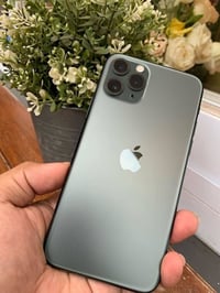 آيفون ١١ برو ماكس • ٢٥٦ • نضافة ٩٠٪