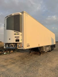 السلام وعليكم للبيع براد شيرو منفيس موديل 2010 جهاز SL200XE سمك 7 ارتف...