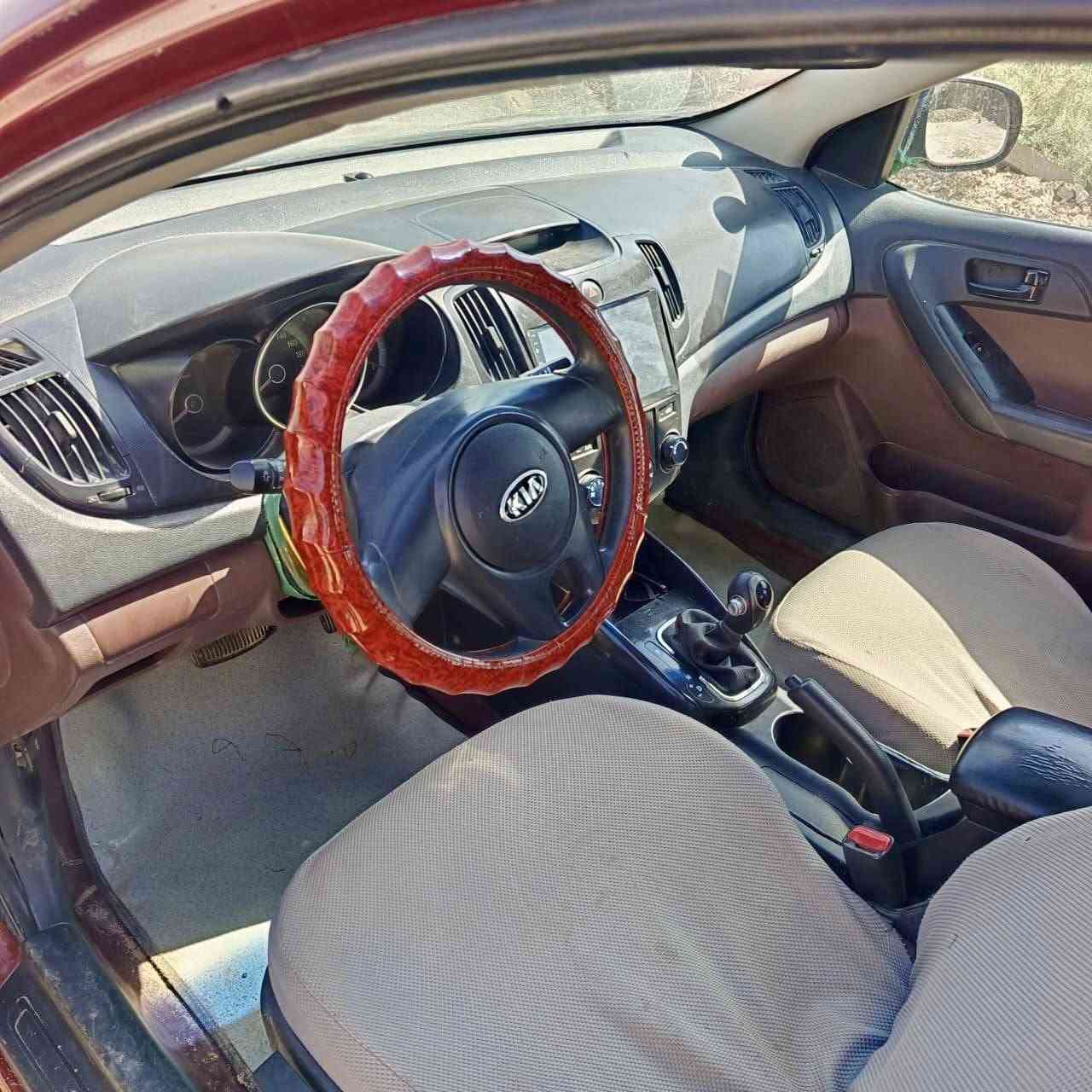 سيراتوا 2011خليجي 
گير ومحرك حاوية
تختم تاير وصدر 
بيها قطعتين 
سنويتها نافذه 
رقم سليمانيه 
السعر 78 مال مستعجل
للاستفسار ***********
