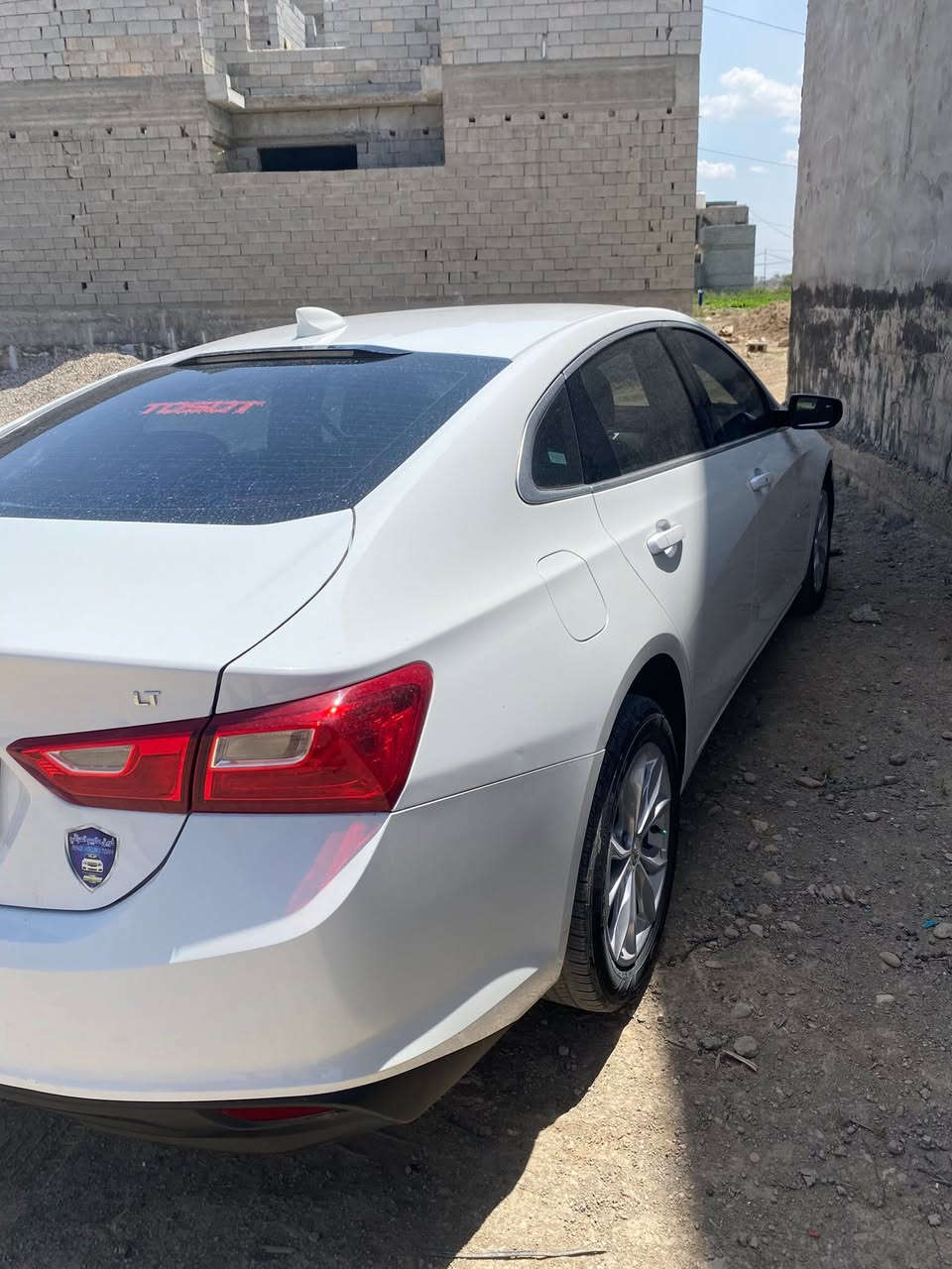 ماليبو ٢٣ Lt
بدون ايرباك بدون دواخل بيه ٣ قطع 
ماشيه ٨٣ كيلو 
السعر ٩٥ وبيهة مجال مال مستعجل 
رقم اديالى 
***********
