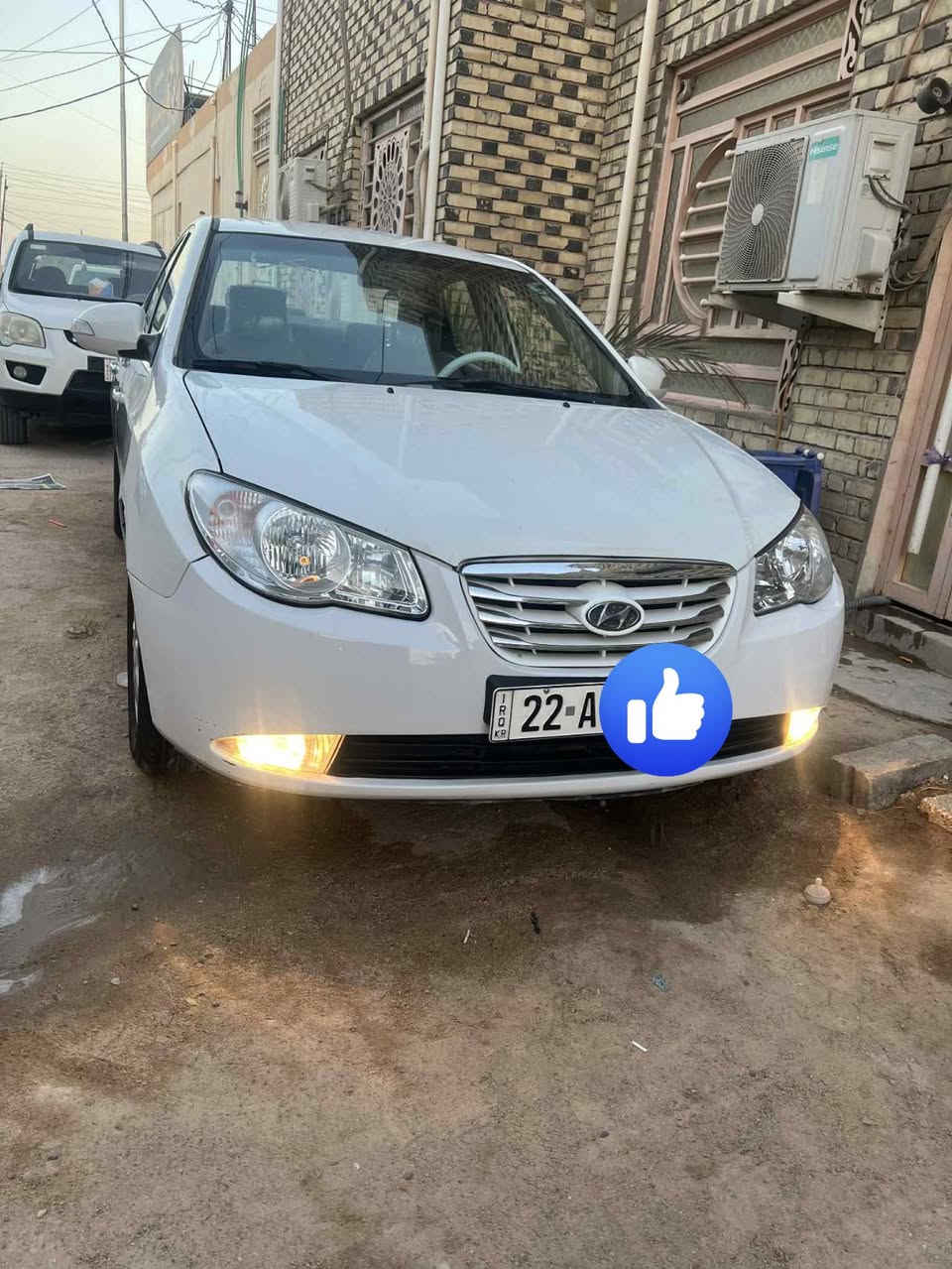 سلام عليكم انتره موديل ٢٠١٠ السياره بيه ثلاثه قطه كير و محرك مقفول واتصل هذا الرقم ***********
