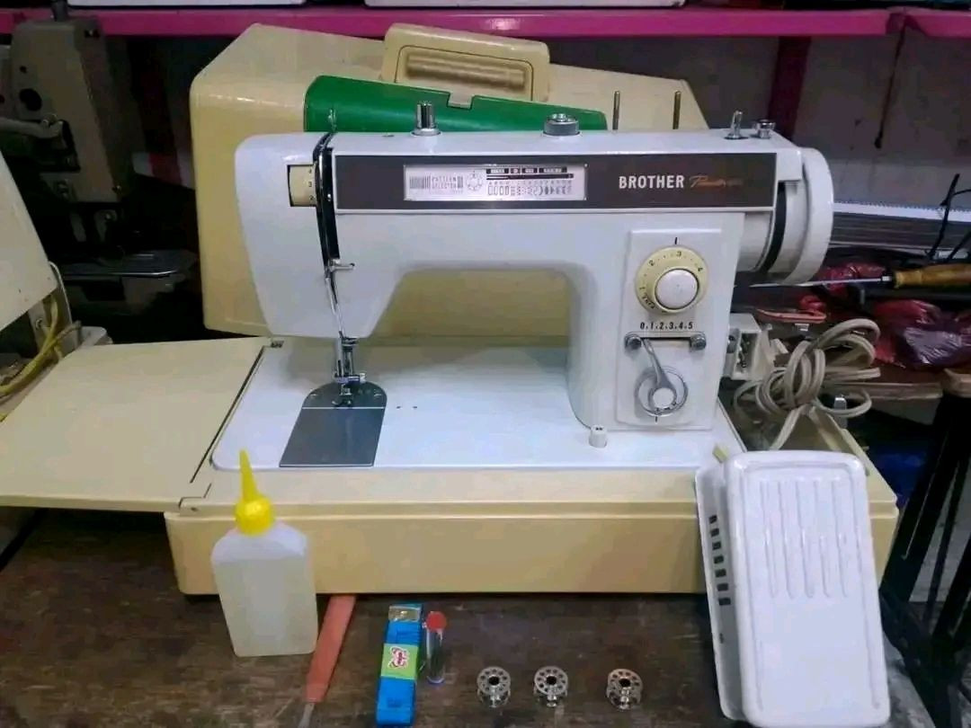 مكينه برذر اصليه ياباني اخت الجديده مال موسسه حتى القايش مالتها الاصلي والماطور الاصلي ودواسه الاصليه بسعر 190 الف قفله يوجد توصيل للكافه العراق للحجز خاص


**إذا كنت صاحب هذا الإعلان وتريد حذفه لأي سبب، رجاءا أرسل رسالة إلى الدعم الفني**