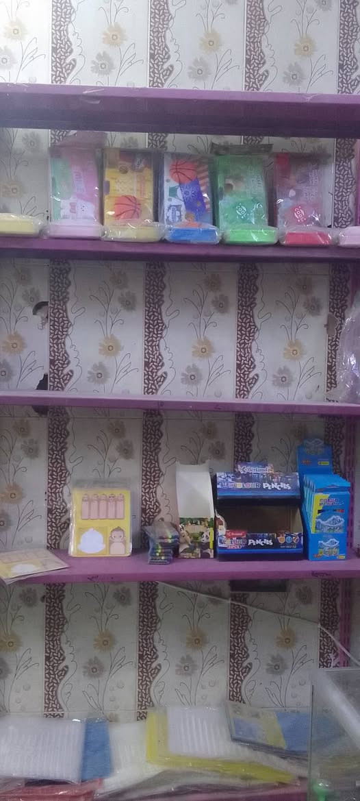 السلام عليكم 
اغراض محل للبيع مكان المحل 
الخطيب الزراعي شارع الحشد مقابيل اسواق بغداد. واتساب.   ***********
