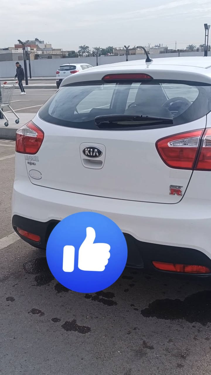 للبيع Kia Rio خليجي 2013 🌹
▪️ محرك 1600
▪️ ماشية 53670 ألف
▪️ كير ومكينة مكفولات
▪️ داخل لونين مرتب
▪️ صدر بلادي
▪️ رقم أربيل سنوية قديم
السيارة بيها ضربه بالباب خلف السايق كلشي موضح بالصور بكل أمانة 🙏🏻
السيارة مرتب ناعم بالسواقة واقتصادي 
*********** ...
