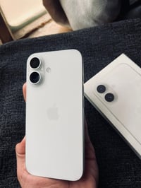 ايفون ١٦ • ١٢٨ • بطاريه ٩٢