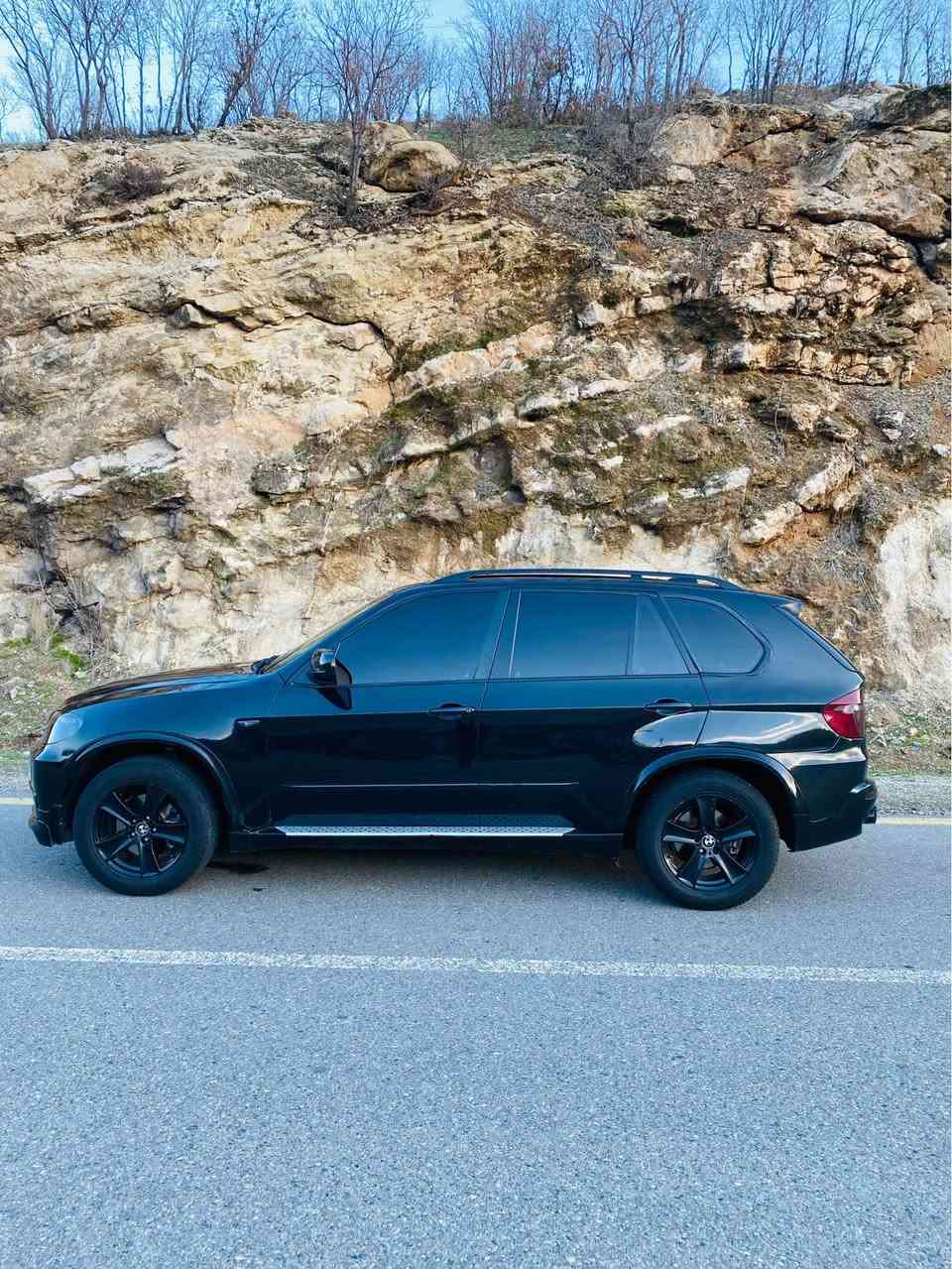 Bmw X5
موديل 2009
مه كينه 530 نوزه ل كورت
فول موصفات
داخلي زه ر
كوشن جلد 
كوشن هيته ر
كوشن كهرباي
پانوراما
بي ده عم 
حيزام به خ
سعر 128$ مجال
*********** زاخو, دهوك
