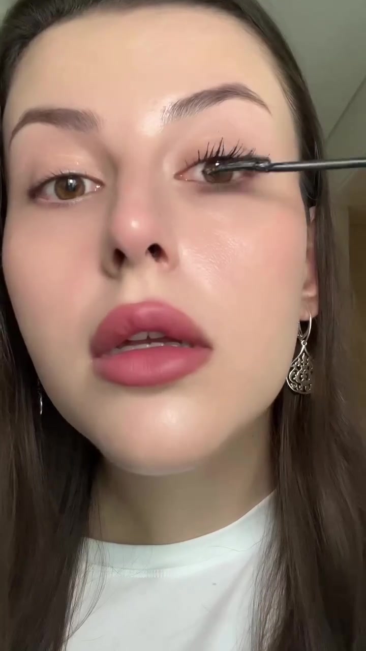 وداعاً للرموش الاصطناعية! 👋✨
مسكارا SHEGLAM Lashlighter Up & Out وصلت لتغير قواعد اللعبة! 💖
إذا كنتِ تبحثين عن طول خيالي (Super length) ورفع مثالي للرموش (Mega lift)، هذه المسكارا هي سركِ الجديد

السعر ب5الاف
توصيل بسمايه الف
توصيل محافظات5الاف


**إذا كنت صاحب هذا الإعلان وتريد حذفه لأي سبب، رجاءا أرسل رسالة إلى الدعم الفني**