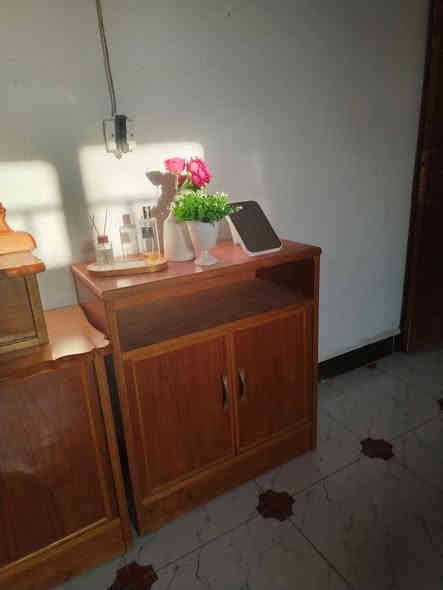 للبيع غرفة صاج عراقي جديده شخط مابيها العنوان حي الحكيم نزلة حسينية بيت خليفه السعر ب ٨٥٠ وبيها مجال للتواصل واتساب
***********
