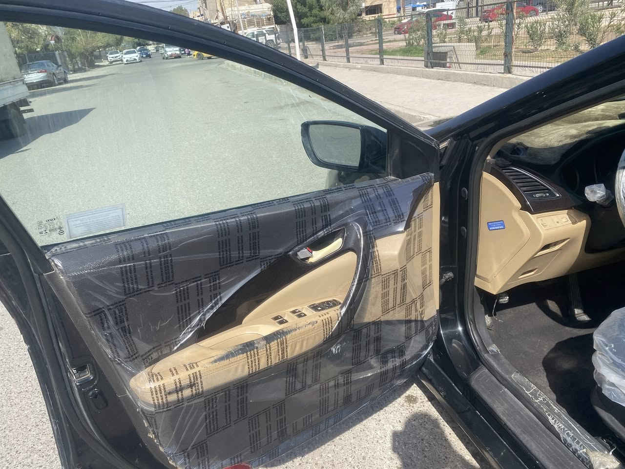 السلام عليكم من رخصت الادمن المحترم ازيرا ٢٠١٢ رقم سليمانيه باسمي السعر ٩٨ مكانه بغداد للاستفسار ***********
