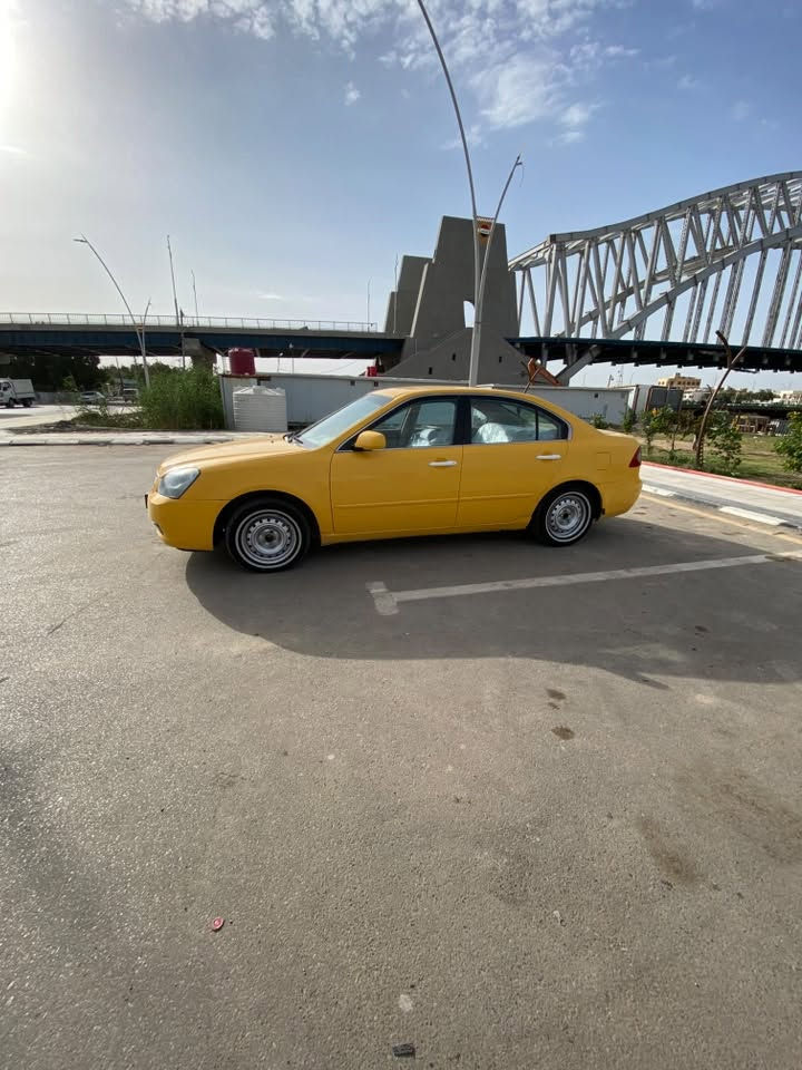 سلام عليكم للبيع ابتيمه 8 امريكي مكينه 2000 دوش كير 5 نمر دواخل خليجي ما بيه قطعت تبديل سياره كله ليفل واحد ضربته جاملغ وبنيد نفسهن ما مبدلات حداديه قبل شهرين مسويه كامله هسه عوزه بس شمعات سياره خير من الله كير ومكينه مكفولات ***********(سعر 98بيه مجال قليل كلش)
