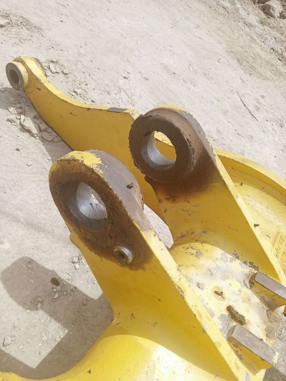 سلام عليكم لبيع جب مال شفل 80زت اي نضيف مكفول كفاله عامه من بوش من فطر ***********
