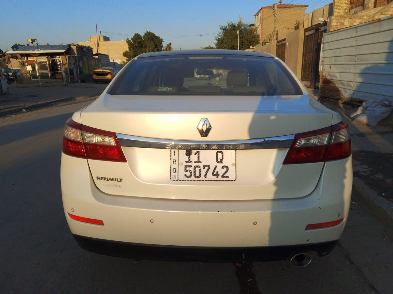 السلام عليكم
رينو سافران موديل 2013 مكفوله كفاله عامه من الصبغ وما عده شبر بارد من الجاملغ الامامي 
المواصفات بنرامه تحكم ستيرن اشاير ب المري حساسات خلفي وامامي السياره 4 سلندر محرك 2,000 
السعر 95 ورقه وبي مجال بسيط
الرقم ***********
