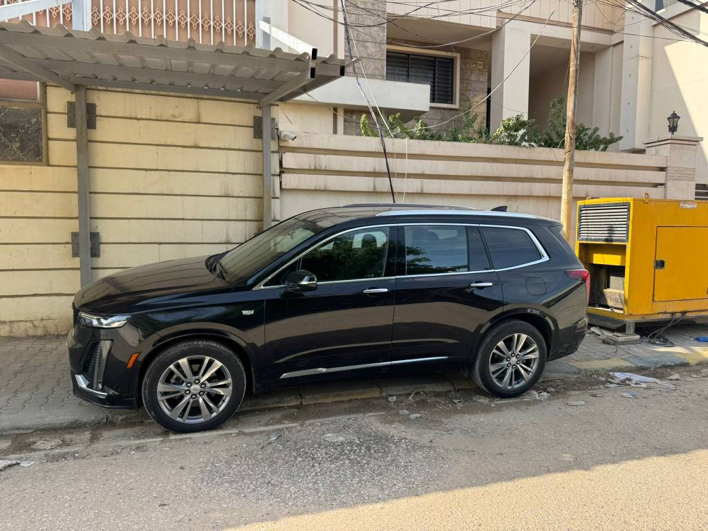 كاديلاك XT6 2023 luxury 
للبيع 

( اعلى فئه ) 6 سلندر فول مواصفات رقم اربيل الجديد .
وارد امريكي صوره بالمنشور ، قطعة وحدة صبغ فقط البنيد . 
ماشية42 الف كيلو  .
فول رادارات تفاعلي  امامي وخلفي وجانبي 
شاشه لمس اوتو كار بلي ( وايرلس )  
شاشه لمس + ماوس
ستيرن كهرباء + تدفئه
خروج عن المسار
ربط المركبه بنظام wfi تحكم عن بعد
حساسات امامي وخلفي وجانبي
سستم صوت (  بوس ) 
شاحن وايرلس
3 قطع تبريد مناخ منفصل 
مقعد السائق خزن ميموري
تدفئه وتبريد بالمقاعد الاماميه 
تدفئه بالمقاعد الخلفيه
ومقاعد الصف الثالث كهرباء فتح واغلاق 
لايت 3 عدسات ترحيب
ترحيب شعار كاديلاك عند اللاقتراب
صندوق كهرباء ( فتح واغلاق بالحركه )
السعر305 ورقة وبيها مجال . 
العنوان النجف
للاستفسار اتصال
*********** أربيل, العراق
