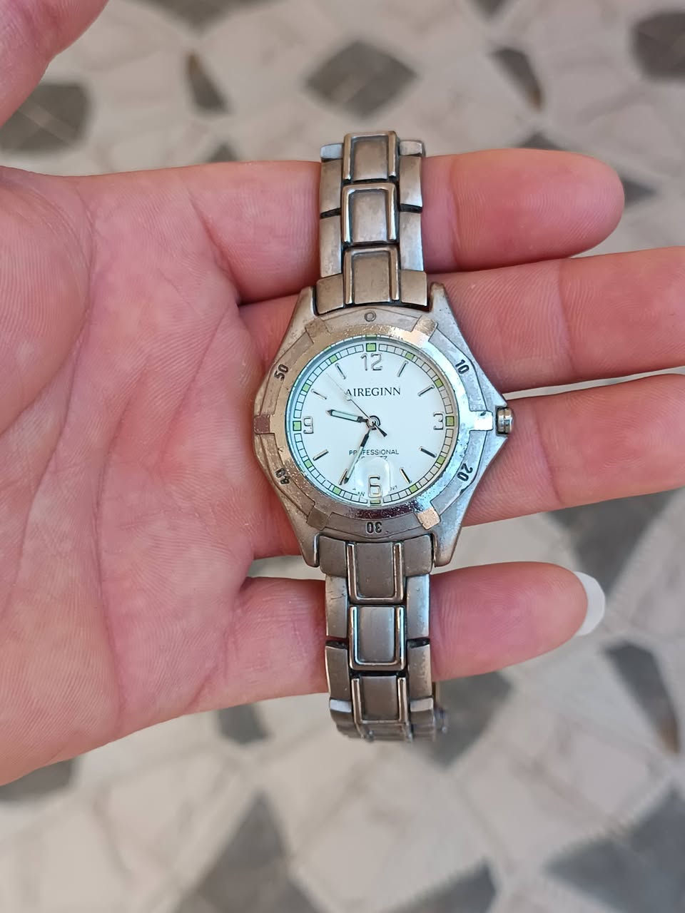 ساعات باله اسعار مناسبه اي استفسار خاص او بتعليقات يوجد توصيل جميع المحافظات ...


**إذا كنت صاحب هذا الإعلان وتريد حذفه لأي سبب، رجاءا أرسل رسالة إلى الدعم الفني**