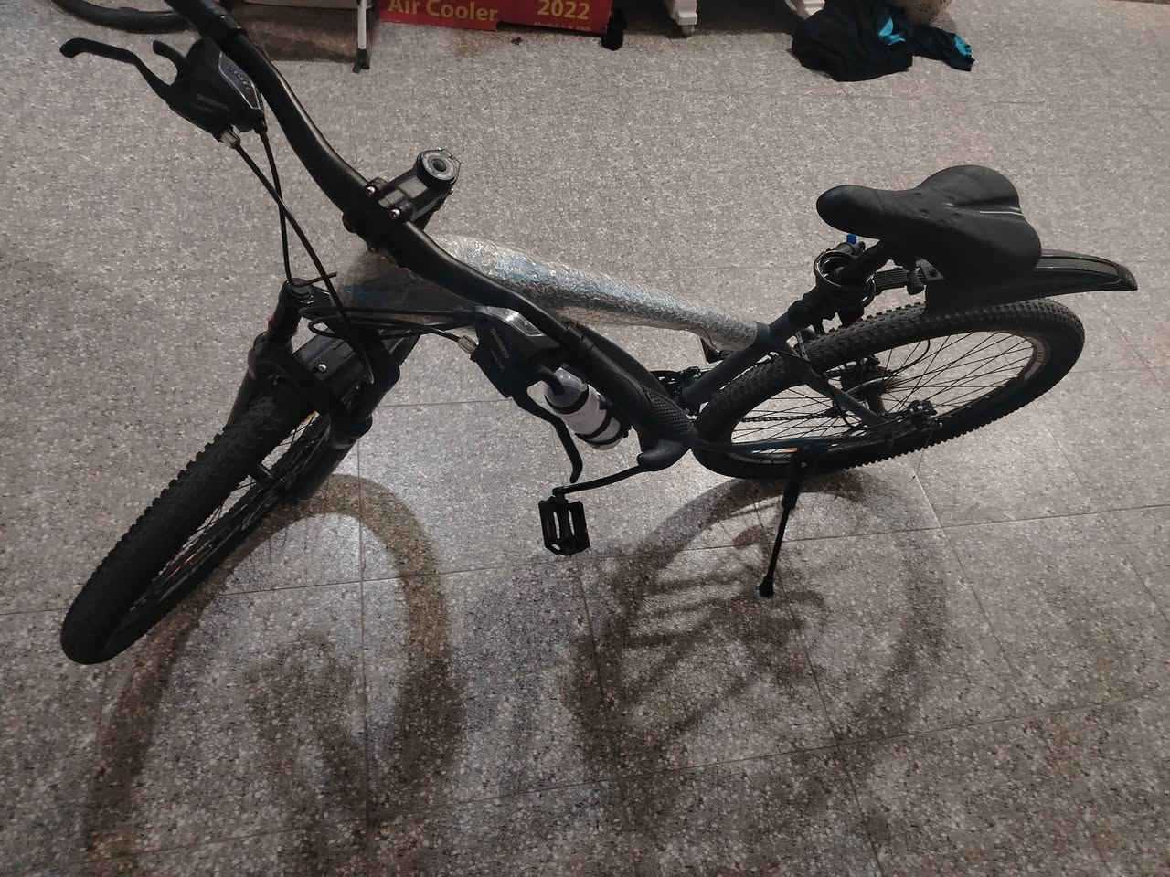 لبيع بيسكل سباق دبل امامي وهستوني كملت شده
وماطالع بس شديته وراح انشره لبيع
بريكات امامي خلفي شغالات
كيوره امامي خلفي هم شغالات
مطاره بيسكل سرعه فول
*********** مكاني نجف السعر مناسب خاص
