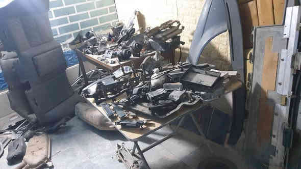 سلام عليكم غراض بي ام 735 /730 مكاني كربلاء الرقم ***********
