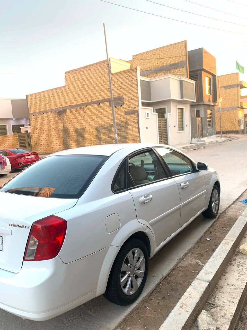 اوبترا رقم ذي قار الدولي
هزه وسنويه جديد
السياره مكفوله ما عدا رشه بين الباب والجاملغ جهه السايق
السياره عليه ادامه صدر امامي خلفي جديد تخم تاير جديد
كير مكينه تدفئه تبريد كفاله كهربائيات كله شغاله بدون نقص
السعر 78 وبيه مجال بسيط 
***********
