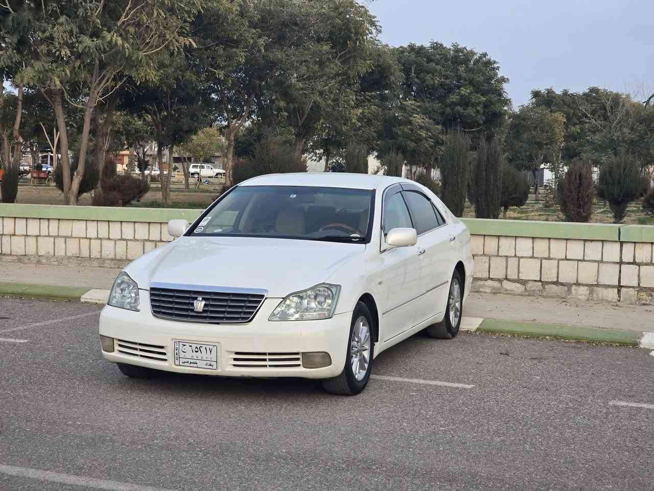 2005
مووس 
گيروو مةكينة گةورة 182
2دووگمة 
شاشة كاميرة 
تةبريت ساردووگةرم بةسراوة 
بةشةرتي سةقفوو حيزام 
سعري 57مةجاليكي كةم 
شوين كةلار 
***********
