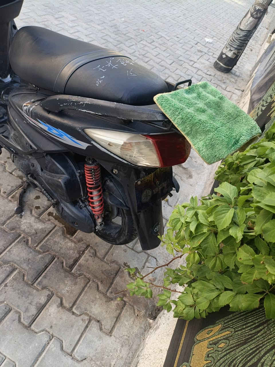 للبيع سكنس فحل دراجه حلوه مرتبه نكره سلف هندر دراجه مال بيت نضيف بس الدشبول مايشتغل فقط السعر 475العنوان بغداد حي القاهرة الرقم ***********
