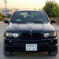 x5 موديل 2003 السيارة مكفولة من الحادث فور ويل  تدفىه تبريد ثلج  كراسي...