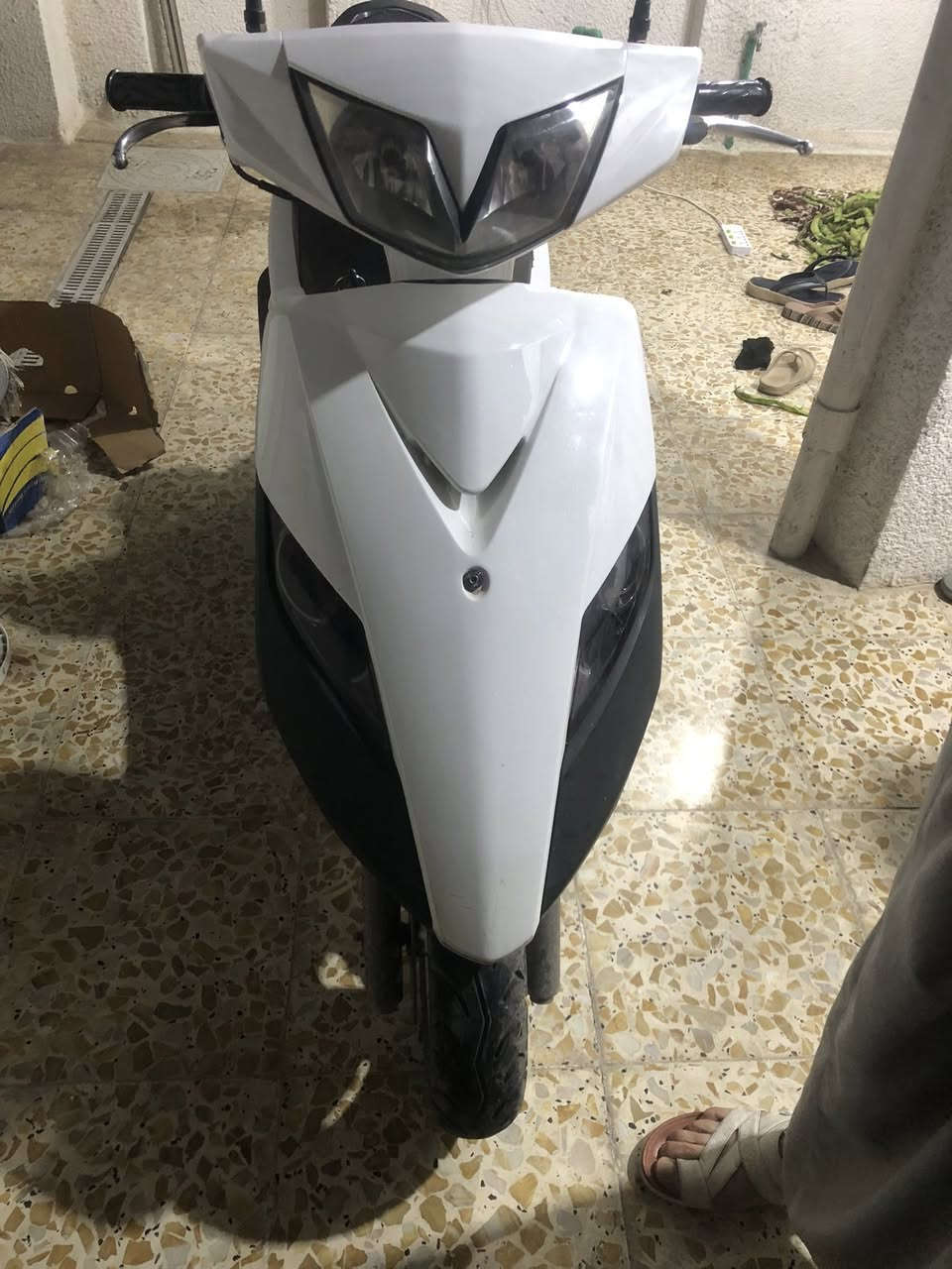 دراجه ثعلب لون ابيض ما مفتوح سعر ٨٠٠مكان بغداد شعب قرب سوق شلال تواصل ***********
