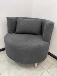 ٨ مقاعد • جديد • ما مستخدم