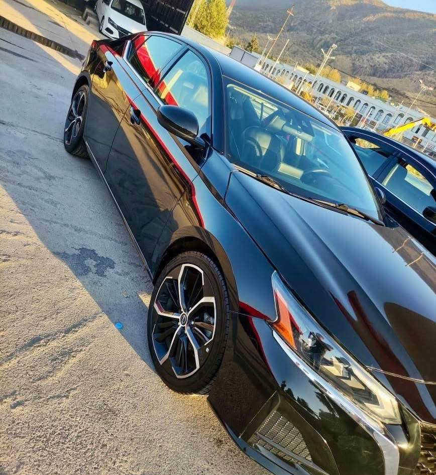 Nissan Altima SR 2024
فول تەنها سلایت نیە 
جملغ سکن و بونیت بۆیاغە
1N4BL4CV5RN346520
نرخ 163  مجالێکی کەم
واتس اپ ***********

📍hawler أربيل, العراق
