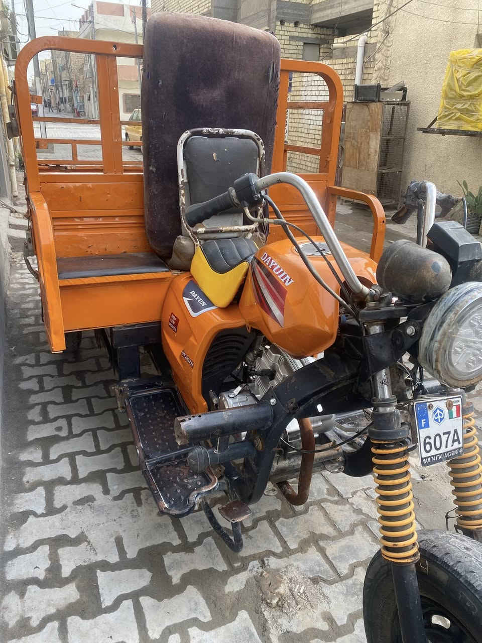 إسلام وعليكم ستوته لبيع ستوته نظيفه خير من الله مكبنهً جديده ما مفتوه نكره سلف كهربايات كله شغاله العلوان بغداد مدينت الصدر السعر واحد و300 و بيه مجال رقم الهاتف ***********
