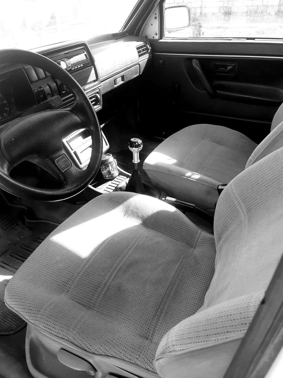 سلام عليكم سيارة كولف عضم  1993 سعر ١٧ موبايل ***********
