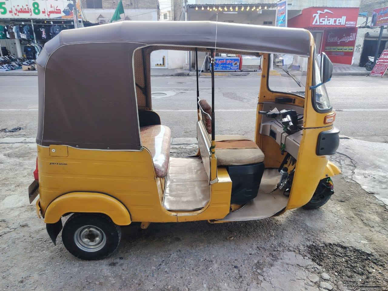 تكتك لبيع موديل 19 نظيفه خير من الله سعر 6مليون و250الف وبيها مجال حك جيه عنوان بغداد كماليه رقم ***********
