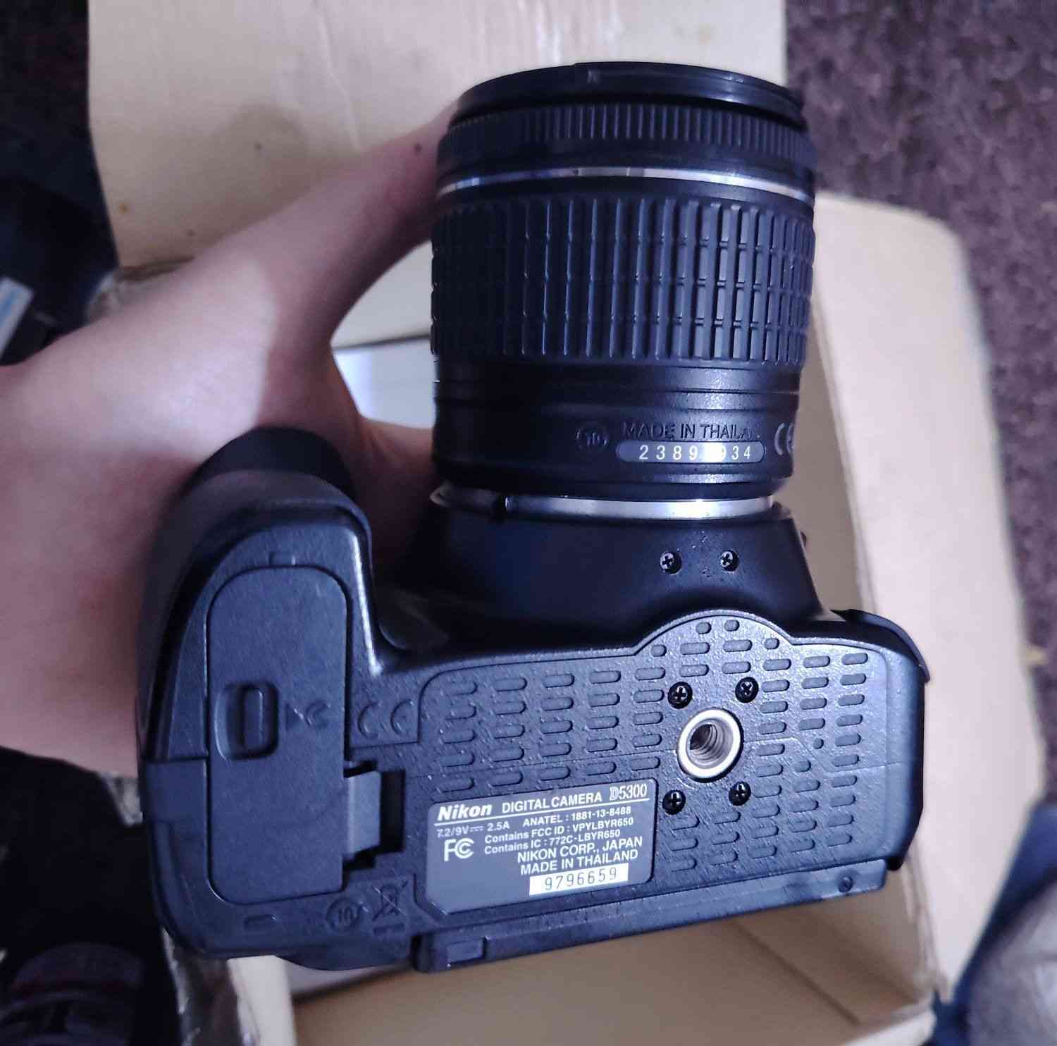نيكون 5300D #للبيع استعمال شخصي 

الملحقات 
عدسة 55.18
شاحنة
بطاريه
جنطة
حزام كتف
كارتون الكامره والقرص 
نضافه 100  بالميه 
السعر 350 الف وبيها مجال بسيط 
متوفر شركات توصيل


**إذا كنت صاحب هذا الإعلان وتريد حذفه لأي سبب، رجاءا أرسل رسالة إلى الدعم الفني**