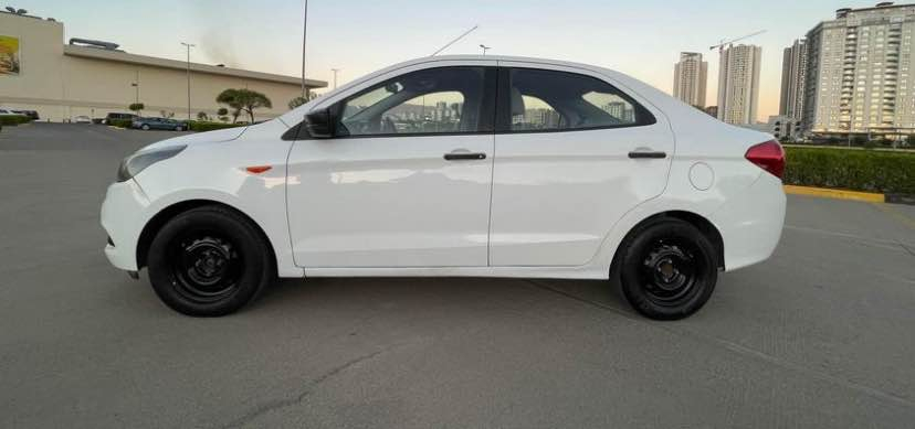 فۆرد فیگـــۆی 2018 مرغوب
سەیارەکە زۆر پاکە ماڵی دۆستە بێ مسرەف
تایەی تازە ڕۆنی تازە یەک دیناری مسرەفی نییە
بێ بۆیاخ بێ کرانەوە دەعامیش بۆیاخ نییە
ئەم مۆدێلانە مرغوبن چونکە تەپەی گێڕی نییە و مەکینە ١٦ ی چوار بستۆنن بەشەرت دینارێک مسرەفی نییە گێڕ بەشەرت دەبڵ گێڕ   عادی و ئۆتۆماتیک دژە خلیسک شاشە ڤۆلیۆم سەرسوکان پێش و دواوەی کامێرایە 

داوای 95  گەڵا و معامەلەی لێ ئەکەم

***********📞📞 السليمانية, العراق
