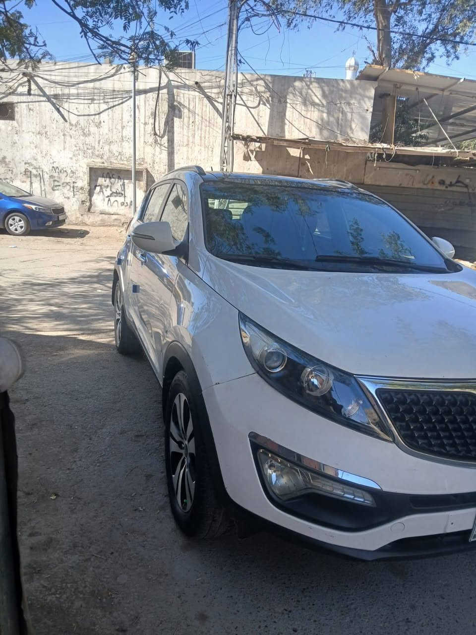 سبورتج 2011 خليجي جاهزه من كلشي ماشيه 180 الف السياره فول من كلشي ماعده البصمه وسورنها موجود من ضمن الصور  سعرهه (130$)بيه مجال بسيط حك الجيه مكاني بغداد للإستفسار  ***********
