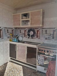 كاونتر متر ونص نضيف السعر 150 مكان مدينه الصدر الرقم 07733370050
