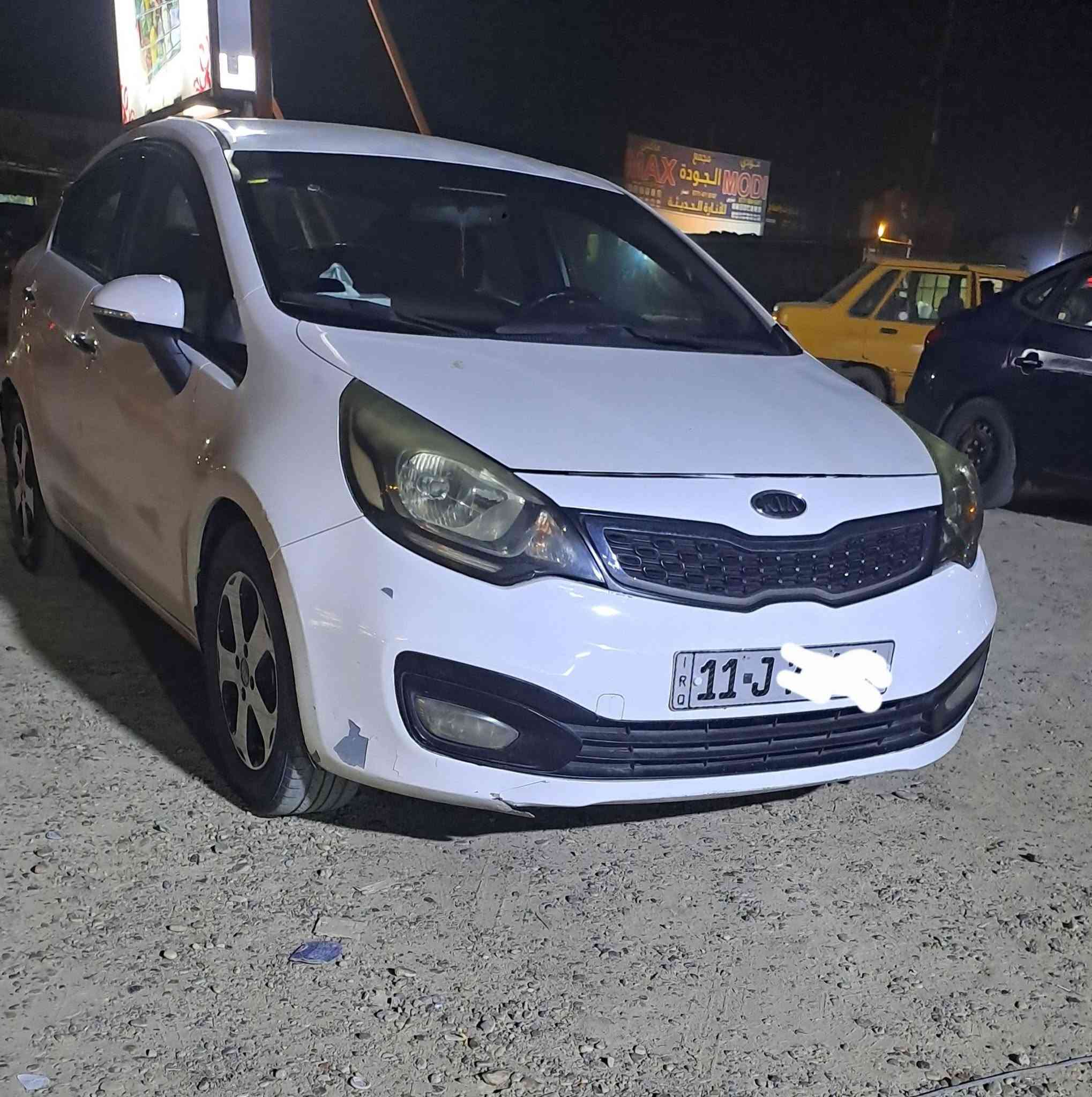 السلام عليكم كيه ريو مديل ١٣ خليجه فول مواصفات عده بصمه وفتحه  باسمي سنويه مجدد ٣١ هزه جديده مابيه حدث بيه صبغ بل باب اثر طخات خفيفه الغود شواصي كله مكفول  مكينه ١٤٠٠ كير خير من الله صدر كله جديد جاهزه السعر ٨٠ وبيه مجال  ***********
