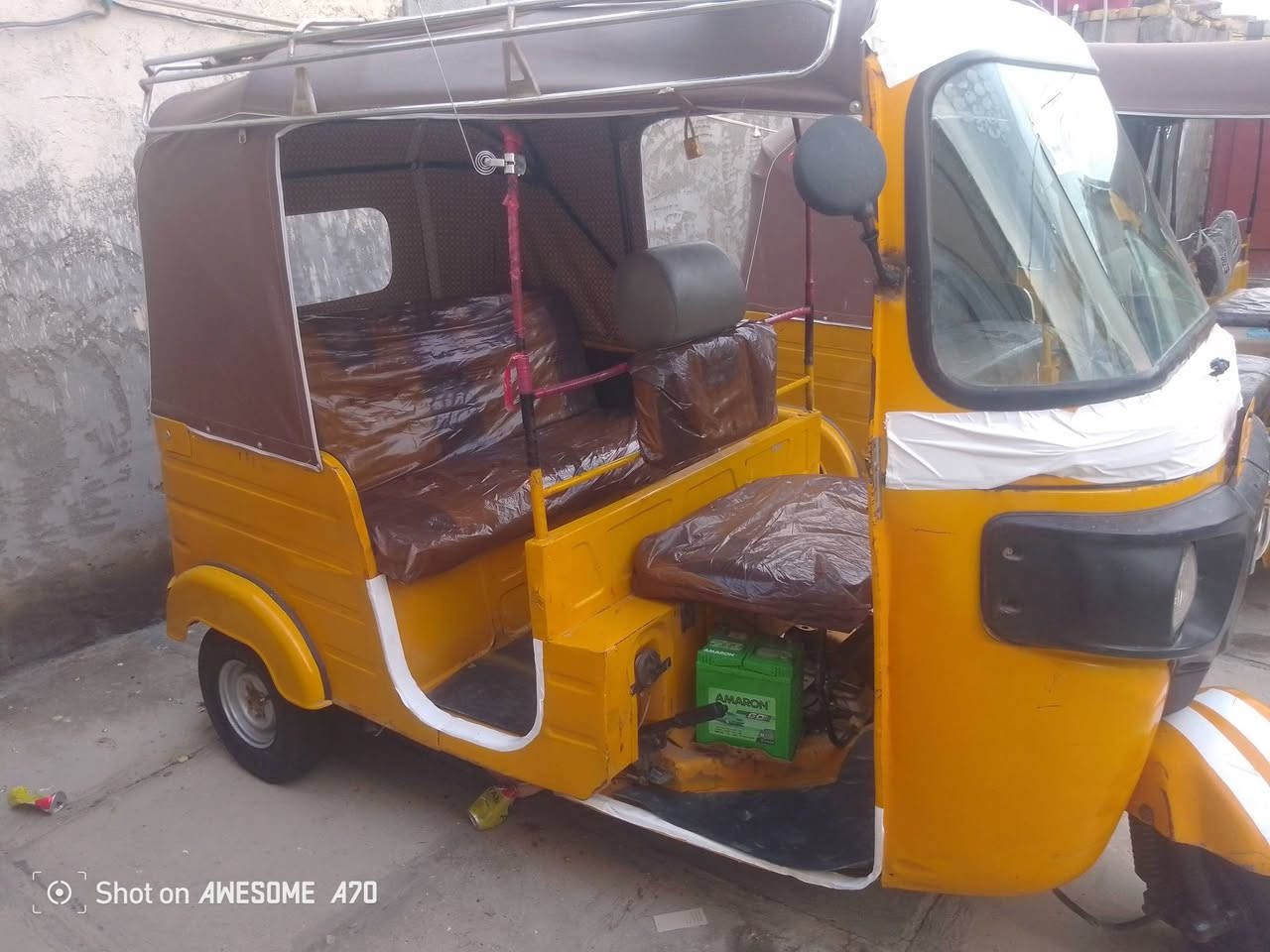 تكتك اللبيع مديل 19رقم بصره تحويل ثاني يوم كفاله ماعده طكه بل بك لايت سعره 4200وبيه مجال شراي يخابر بكاني عماره ميمونه ***********
