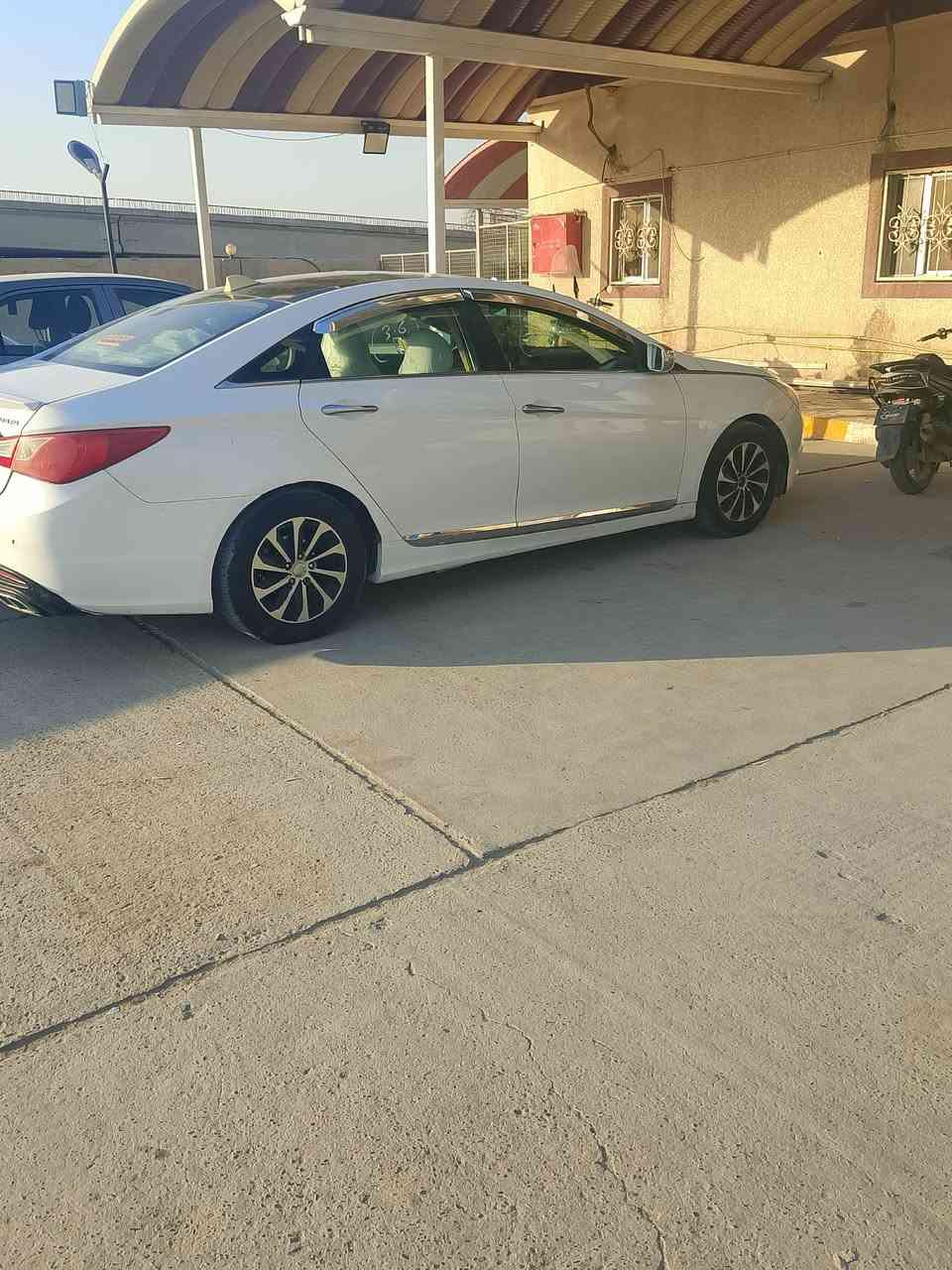 سوناتا 11 خليجي فول واحد علا واحد البصمه رقم بغداد حداديه كير ومكينه  2400 كارتون بنوراما فتحه ويل كروم تبريد قطعتين ثلج مري شفط داخل لونين تخم تاير جاهزه للاخير بها باب مبدل بلادي سعر ٩٨ قفل مكاني بابل القاسم رقم ***********
