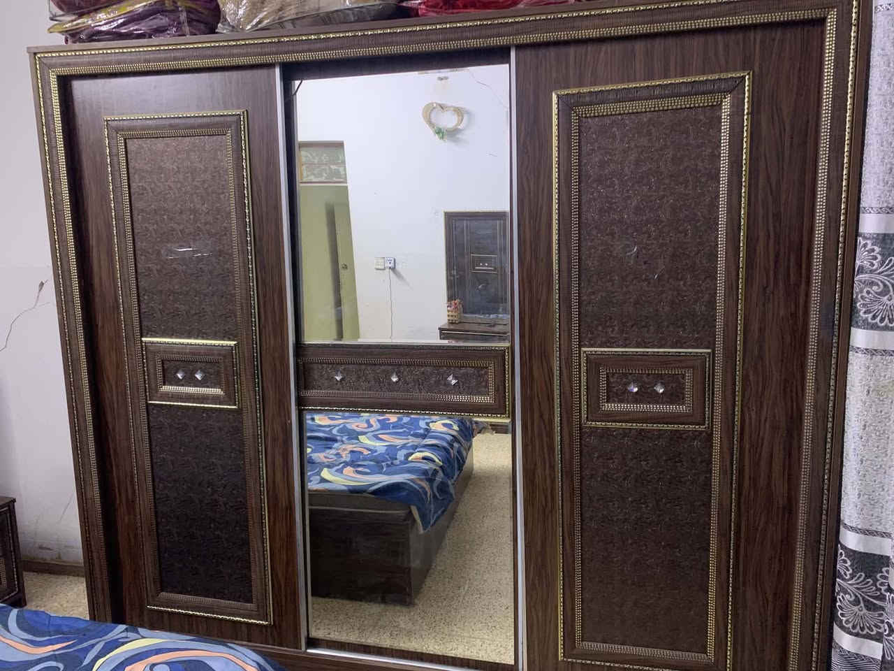 غرفه تركيه خمس قطع حي النظيفه السعر 350.  ***********
