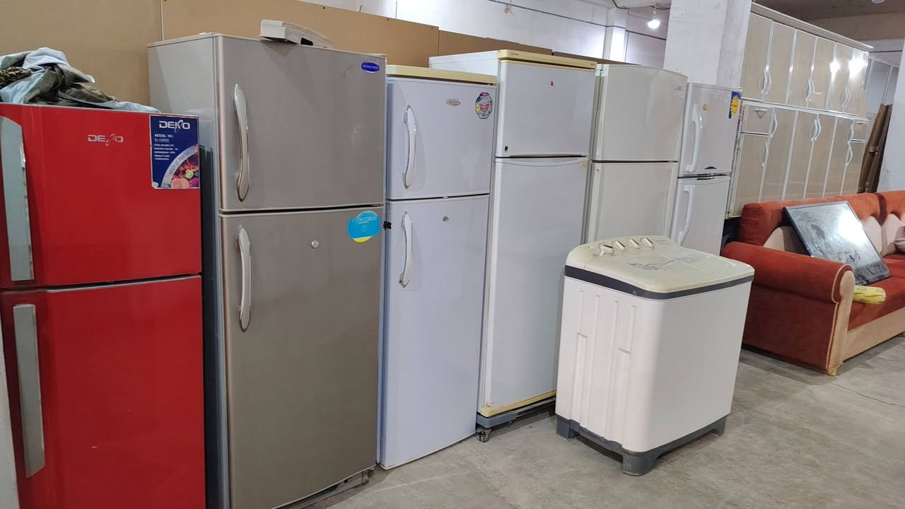 معرض رافع التميمي للاثاث المنزلي الجديد والمستخدم العنوان الحويجه فلكه شارع اطباء مقابل مجمع القادسيه
للمفروشات . . ***********.
