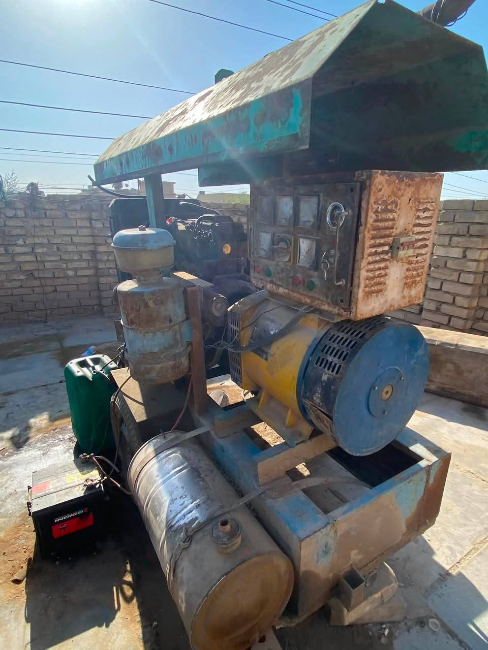 سلام عليكم
مولده (كيا) للبيع 30kv   
السعر 12ورقه وبيها مجال 
العنوان : بغداد التاجي 
الاستفسار : *********** واتساب
