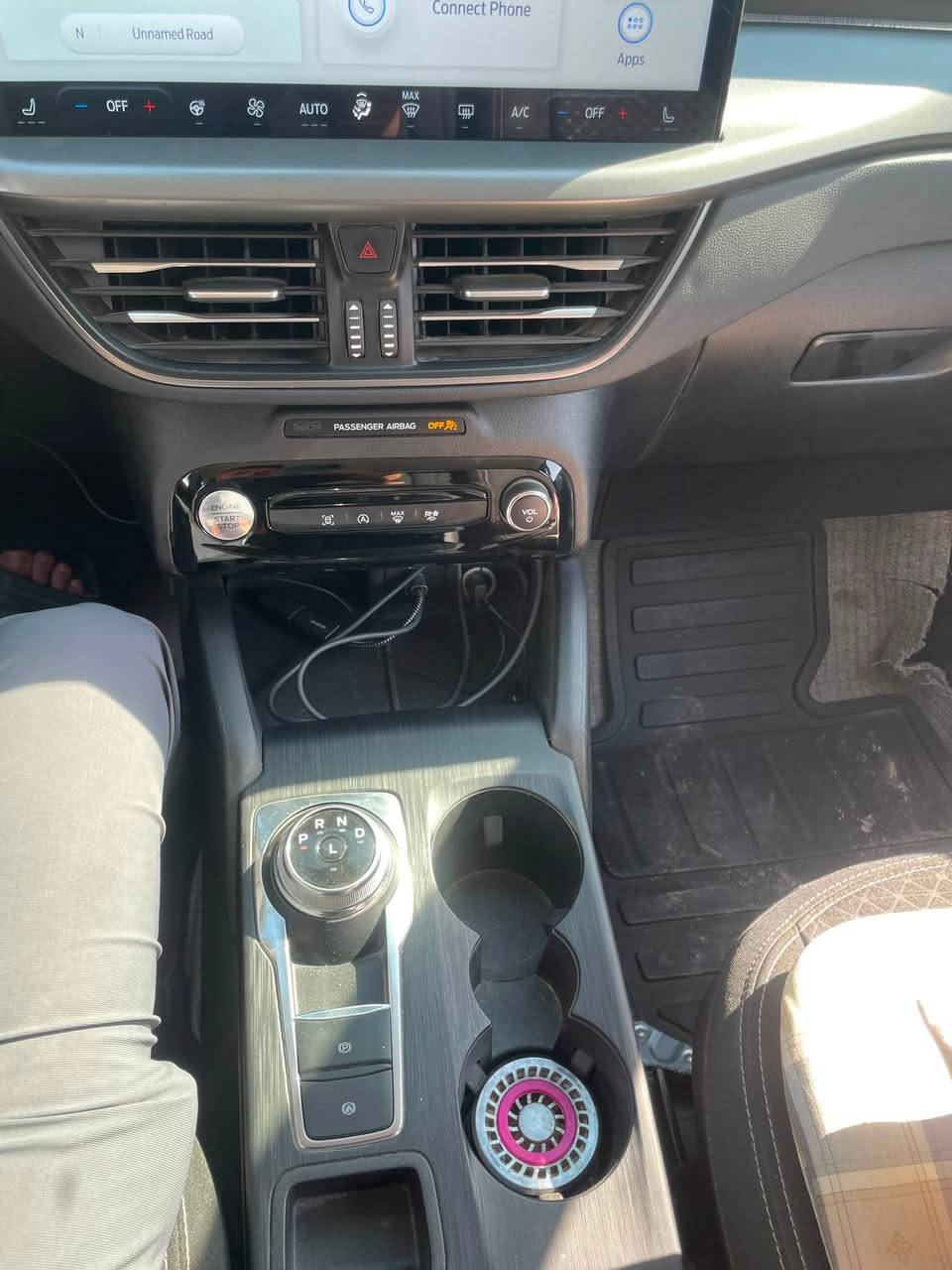 Ford escape 2024 active
ماشى ٤ الف مايل بعده زيرو 
كشن و ستيرن هيتر
اوتو ستوب اوتو هولد
رادار امامى و جانبى و خلفى يعنى ٣٦٠ درجه
تبريد مركزى قطعتين
بصمه دخول بدون مفتاح 
تشغيل عن بعد 
٤ قيادات اقتصادى و سبورت و عادى طريق طراب
محرك ١.٥ توربو ٣ سلندر
يشتغل اوكتان  ٨٧ يعنى بنزين عادى 
تحديد سرعه و تحديد مسار و
قياده ذاتيه يمشى بدون سايق 
دبل اكسل اوتو ماتيك AWD
صندوق شفت 
شاشه كبير ١٣ انج 
 تدعم نظامي Apple CarPlay و Android Auto لاسلكياً (بدون الحاجة واير 
كاميرا و حساس  توقف ذاتى المقاعد الخلفية قابلة للانزلاق (تقديم وترجيع) بعد بيها هوايه مواصفات 
بيها قطعتين و شبر صبخ و شويه pdr بجم و خلف كبس بدون داخل 
ايرباك سيستم فقط برده
مكانى اربيل سياره باسمى رقم و سنويه جديد سعر ١٤٥ ورقه بيها مجال ***********
