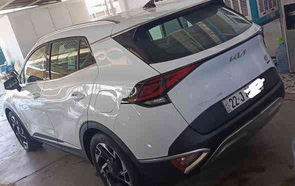 كيا سبورتج 2024 اربيل تريد وكاله أو تحويل خليجيه شركة نم .
فول مواصفات عدا البنوراما 
بصمه تشغيل عن بعد 
باي خلفي كهرباء 
كرسيين كهرباء 
شاشه كبيره متصله
 قطعتين تبريد 
سايد بريك بصمه 
ويل كروم 
لايت لد وعدسه 
مرايا شفط 
نضام ترحيب 
تحكمات ستيرن 
كشنات هيترات 
ستيرن هيترات
كاميرا اصليه 
حساس امامي خلفي 
تبريد بيانو 

معقوله من الصبغ والضربه والتبديل السونار مرفق مع الصور .

مكان السياره بغداد .

السعر 220 ورقه .

***********/غير متواجد على الفيس .
