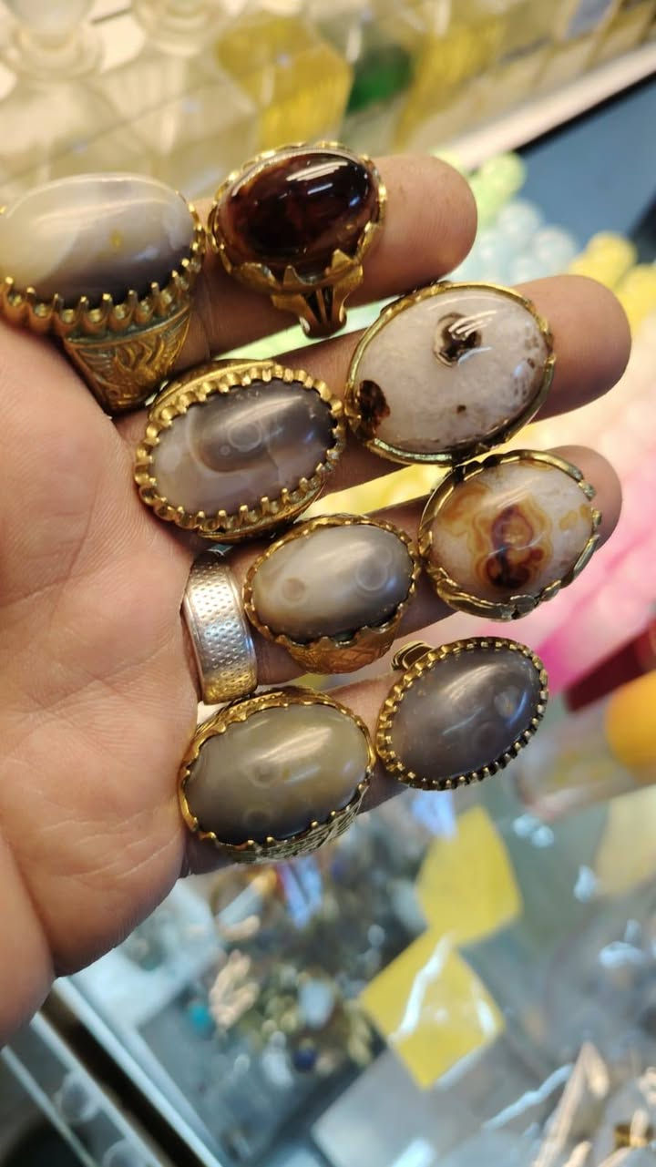 السلام عليكم محابس نحاس كل محبس احجار طبيعيه سليماني دوادي يماني السعر القطع6الف وذ شلع على 5الف القطع موجود توصيل كل المحافظات تواصل خاص او واتساب ***********
