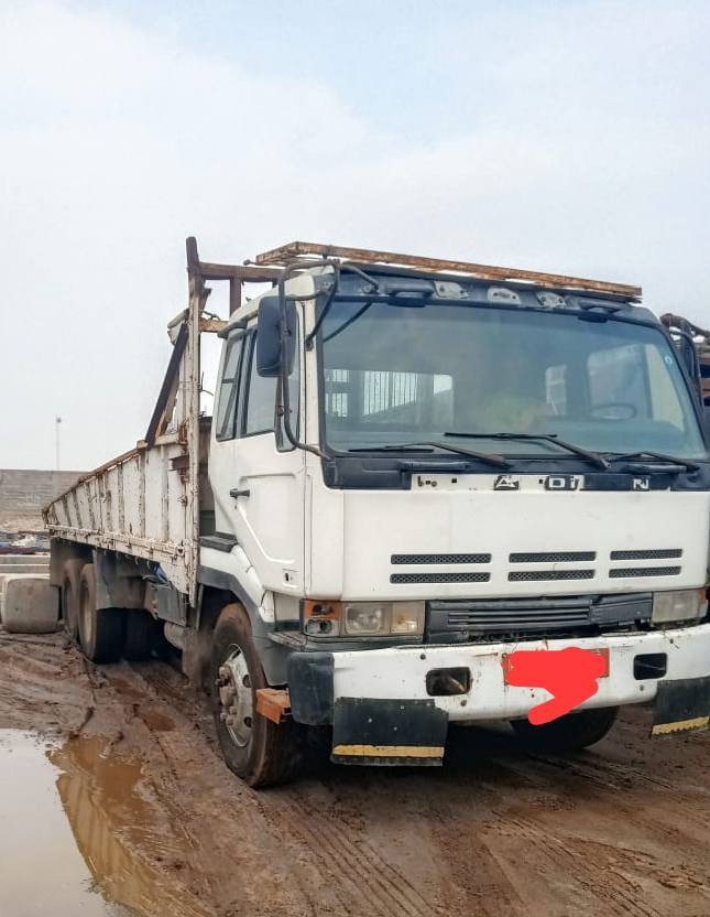 سلام عليكم
الوري سامسونج موديل 97
 مكينه. 8 سندر لاتنقيص ولاتبخير كير مكفولات
تايرات%75 
رقم مبدل جديد ل30       
حصه 300. حملوله 12طن
السعر 150
مكان بصره  رقم***********
السعر 150
