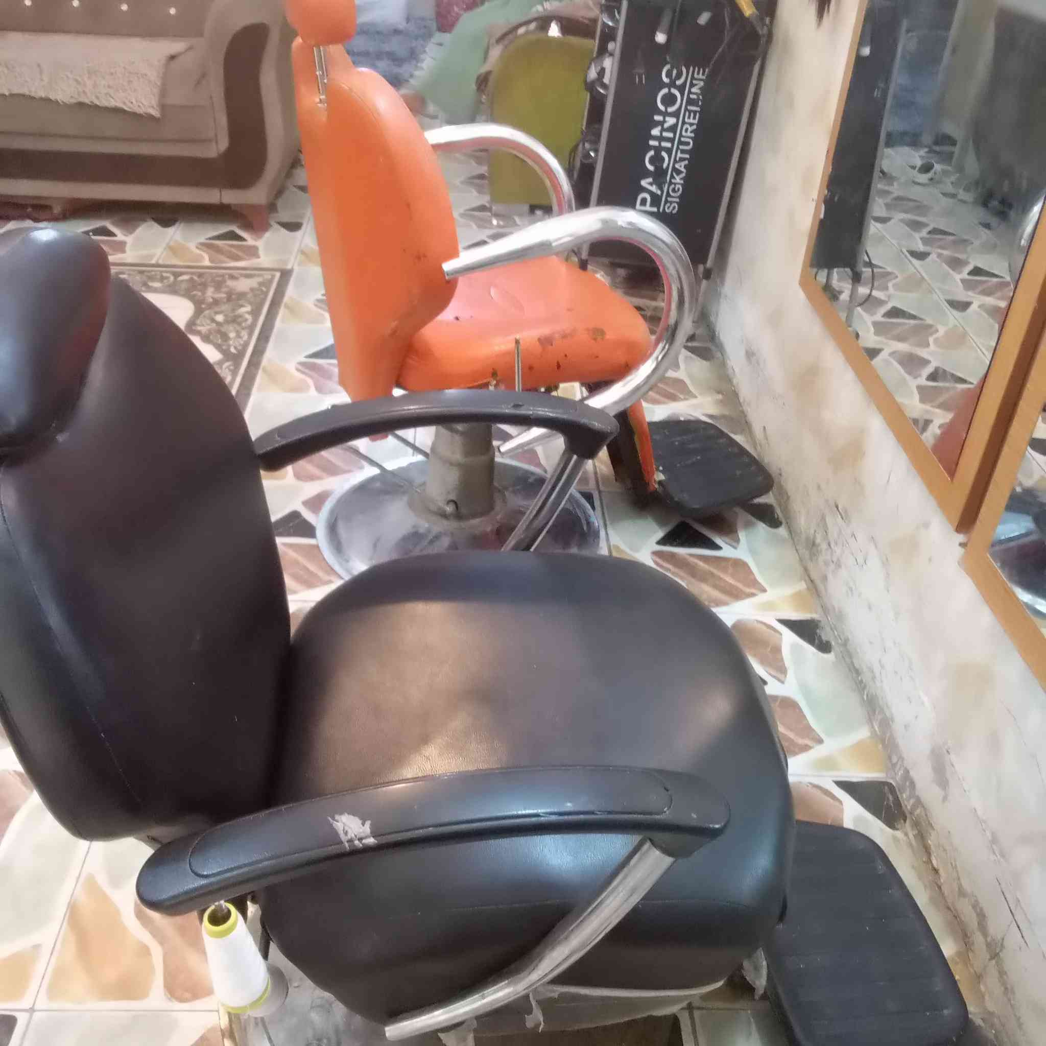 غراض صالون للبيع كرسي 150مرايه 25 فاترينات وحده 40 مغسلت شعر 75 علان ب50 كربلاء حي العامل


**إذا كنت صاحب هذا الإعلان وتريد حذفه لأي سبب، رجاءا أرسل رسالة إلى الدعم الفني**