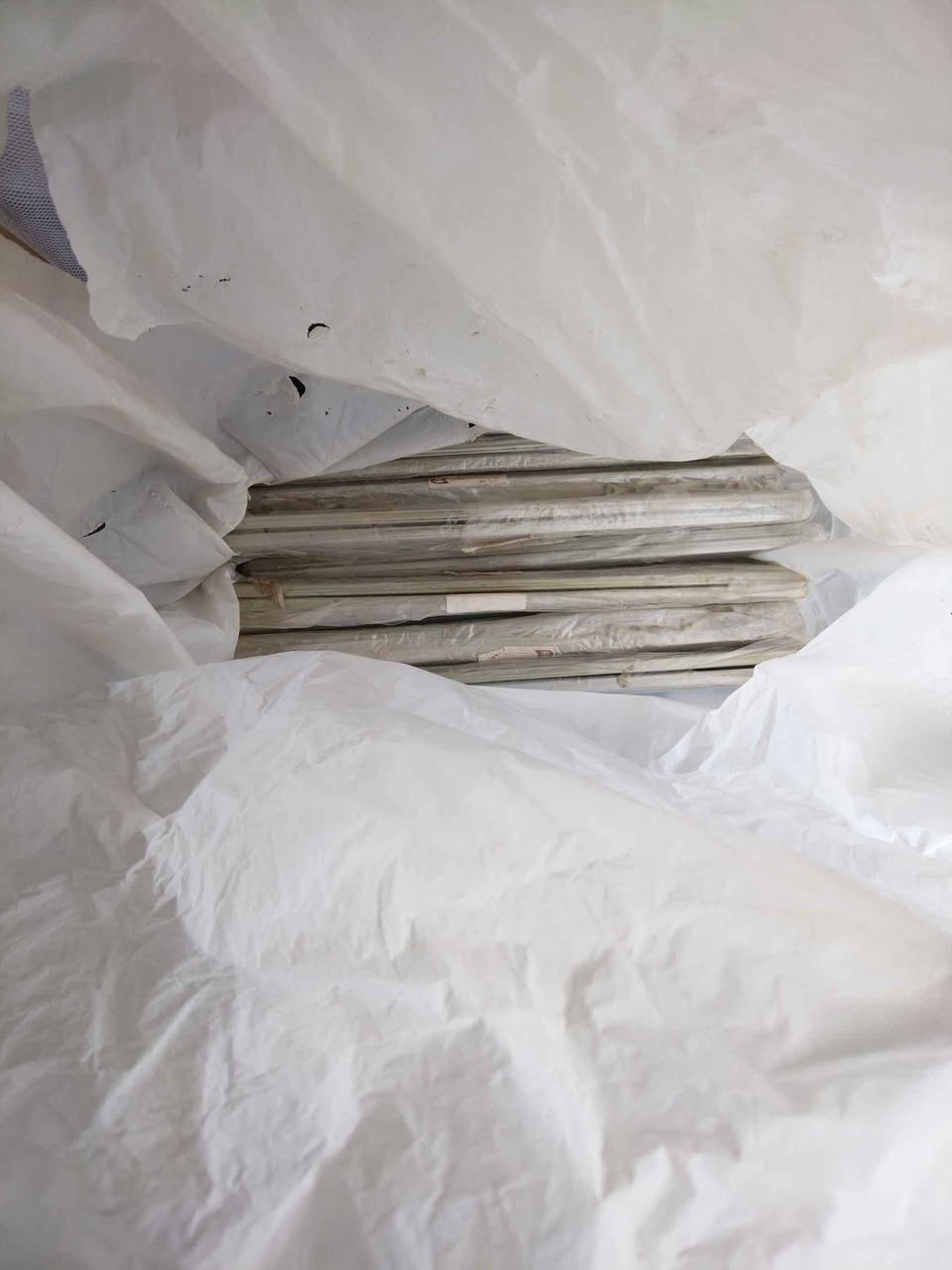 حدايد سكة جرار خشبي مال ميز او كنتور ابيع شلع ٢٠ يفيد أصحاب المعارض الأخشاب كركوك حي الأسرى شارع بصف جامع العدل قرب أسواق باب رزق رقمي *********** كركوك, العراق
