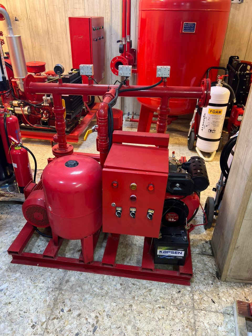 نهديكم اطيب التحيات
يسعدنا ان نقدم لكم عروض خاصه بصيانة وتجهيز مطافئ الحريق وتعتبر الانسب على مستوى المحافظة والافضل من جانب الخبره ولدينا الكثير من الاعمال المماثلة الخاصة بتجهيز الدوائر الحكوميه والبنايات الاهلية حيث يقوم كادرنا المختص في حملة تجهيز  المطافئ وصيانتها مع ضمان العمل علمآ ان مكتبنا مرخص ومجاز رسميآ
#الفهد لانظمة مكافحة الحرائق ومعدات السلامه وتأثيث الطرق والانذار المبكر
الانبار . الرمادي .شارع 40 
***********
***********
