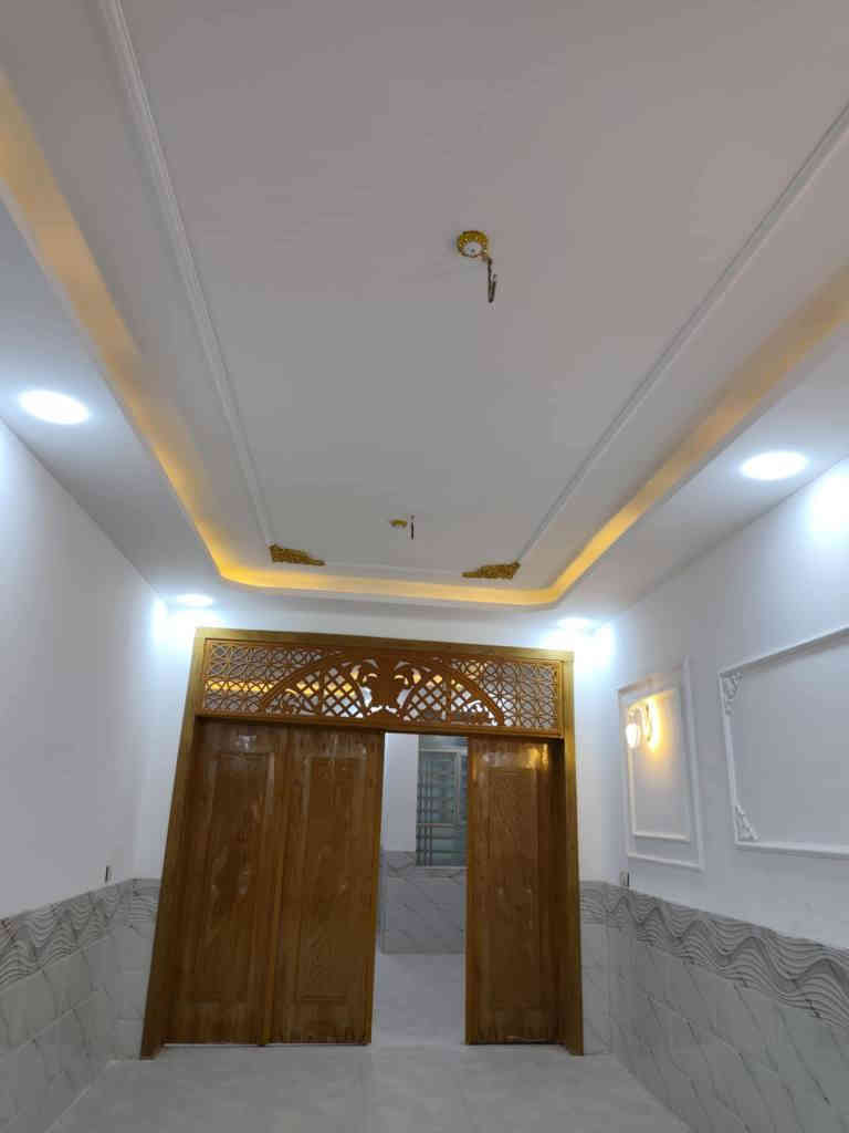 مساحه 150 متر #طابو_زراعي  سند ٢٥
🤑 سعر والوحده لبيت 56🤑و
(مكتب  الفهد عمود 270
تفاصيل لبيت (( موجود🎥📷 فيديو كامل للبيت
غرفه نو2// مطبخ// صاله// استقبال// صحيات خارج وداخل 

عنوان البيت  نجف مقابل ملحق قرية لغدير 

بناء ممتاز// اساس وسقف صب 
طابوق 🧱 جمهوري

كل البيت #سقوف_ثانويه

كل الخدمات موجوده 
مدارس 🏫 سوق #تبليط 

مقابل  قرية الغدير  ***********واتساب النجف, العراق
